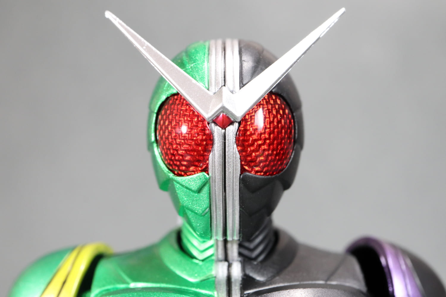 S.H.Figuarts（真骨彫製法） 仮面ライダーW サイクロンジョーカー 風都
