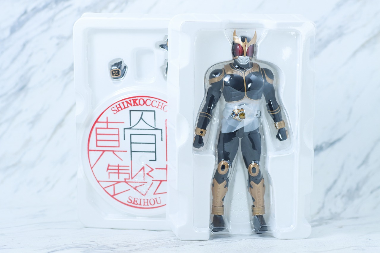 S.H.フィギュアーツ 真骨彫製法 仮面ライダークウガ アメイジング