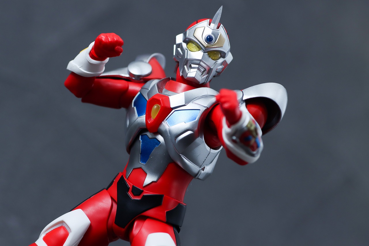 S.H.フィギュアーツ 真骨彫製法 グリッドマン レビュー | トイハコ