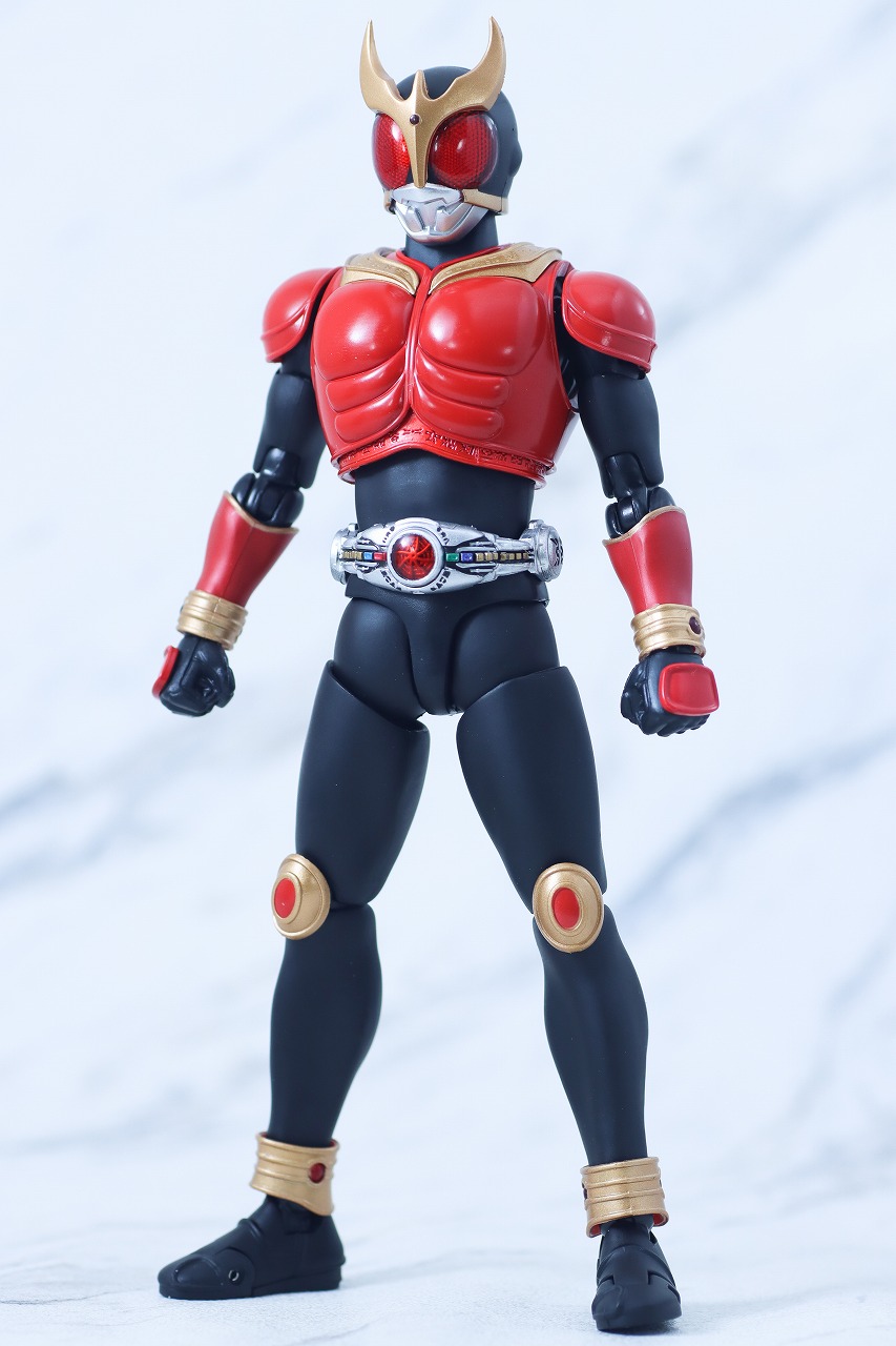 S.H.フィギュアーツ 真骨彫製法 仮面ライダークウガ マイティフォーム