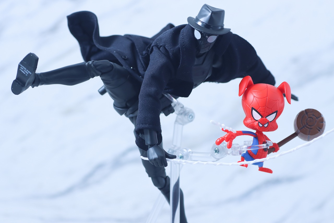 S.H.フィギュアーツ スパイダーマン・ノワール＆スパイダー・ハム