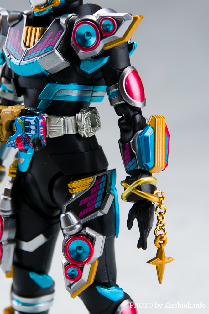 徹底レビュー】S.H.Figuarts 仮面ライダーナーゴ フィーバービートフォーム