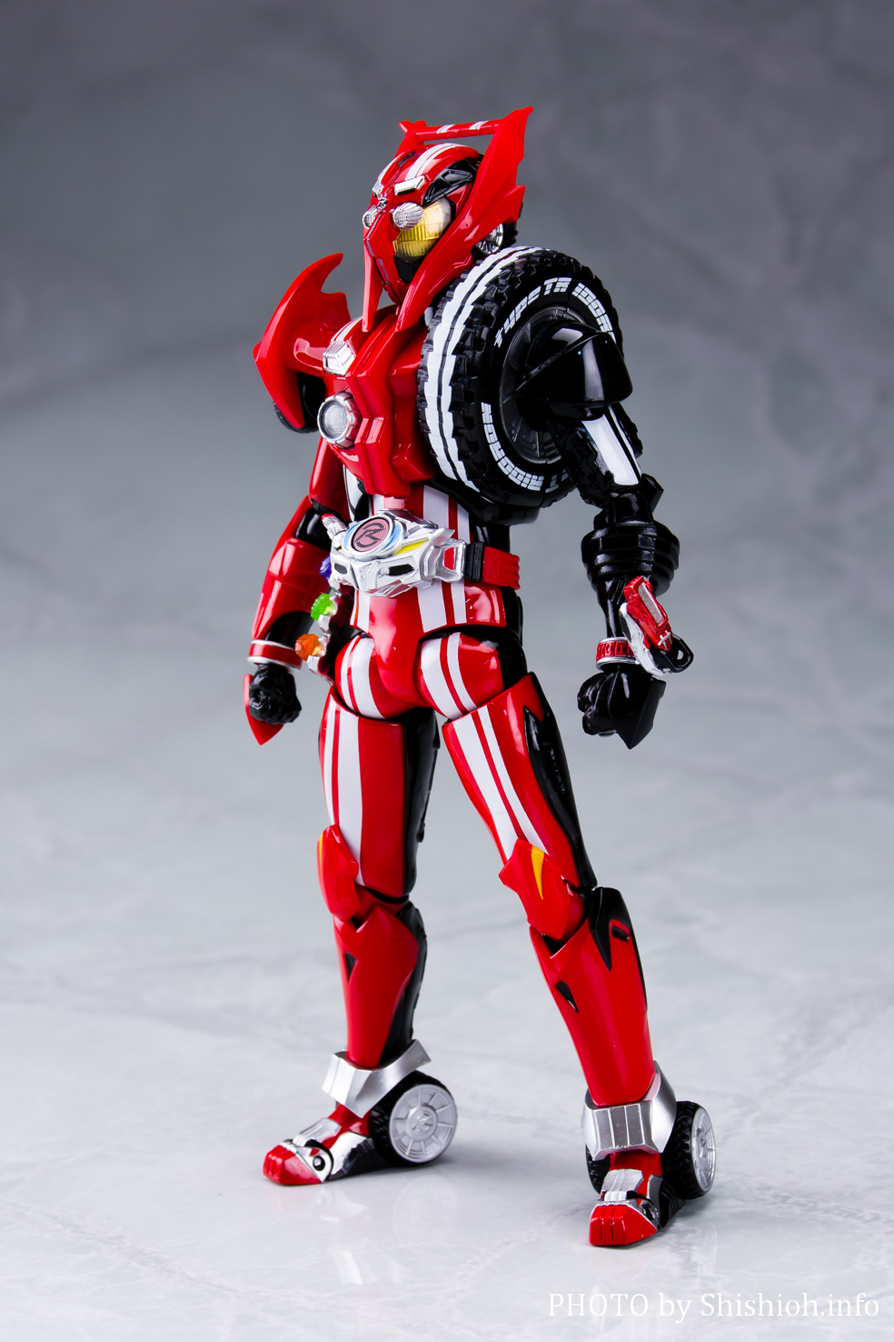 レビュー】S.H.Figuarts 仮面ライダードライブ タイプトライドロン