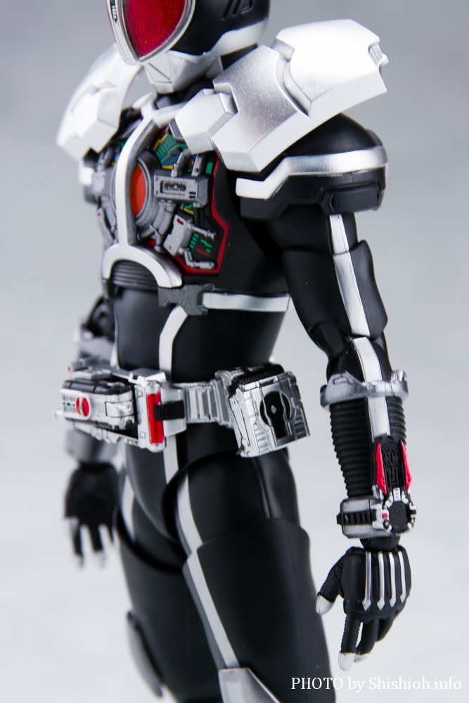 徹底レビュー】S.H.Figuarts（真骨彫製法） 仮面ライダーファイズ