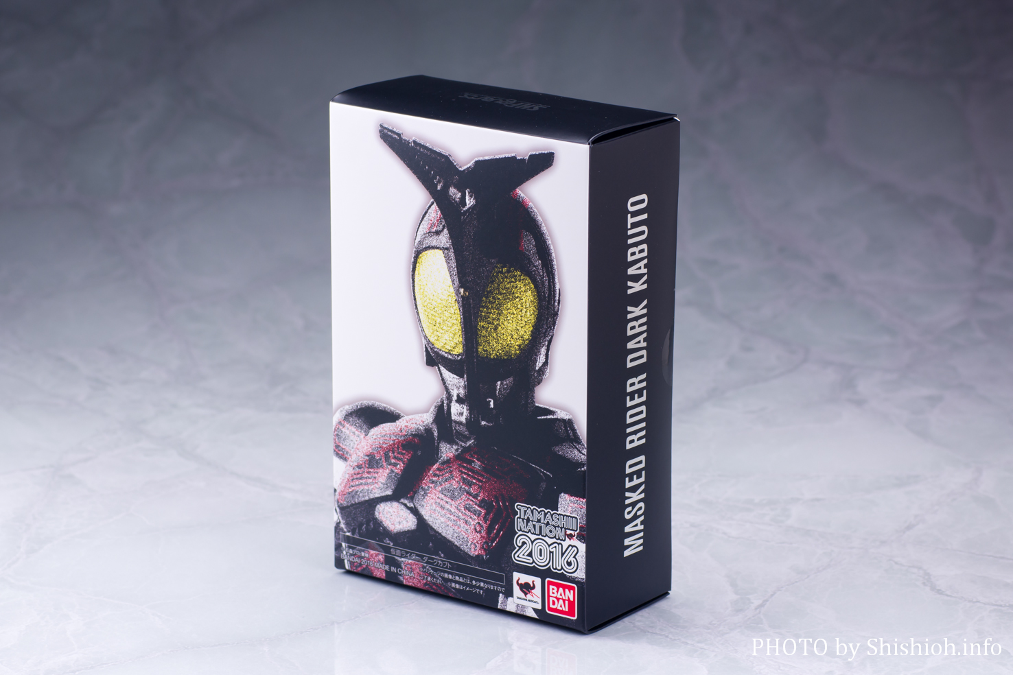 S.H.Figuarts（真骨彫製法）仮面ライダーダークカブト