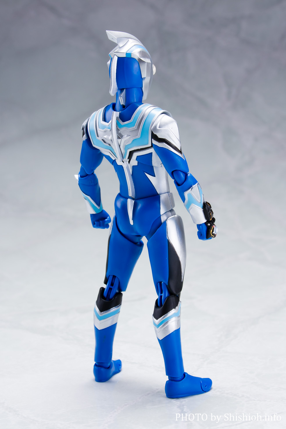 レビュー】 S.H.Figuarts ウルトラマンフーマ