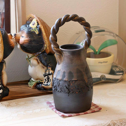 楽天市場】在庫数限り 信楽焼 一輪挿し いぶし 金彩 松皮 手付 ミニ