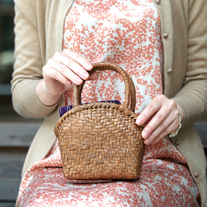 楽天市場】＼7日間返品OK／ 山葡萄 ミニ かごバッグ 半月口 網代編み