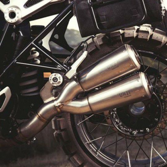 楽天市場】BMW RnineT スリップオンマフラー ダブルローパイプ