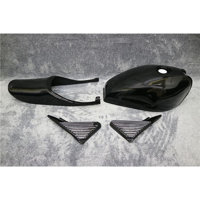 楽天市場】ゼファー400 外装 セット 黒 タンク アルフィン サイド