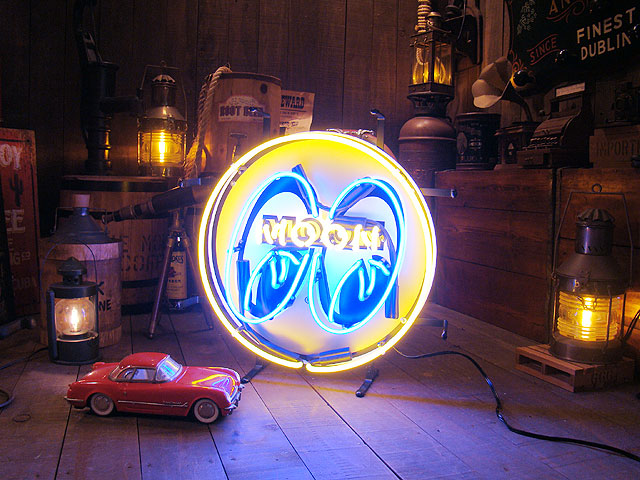 楽天市場】ムーンアイズ アイボールロゴ ネオン管 MOONEYES アメリカン