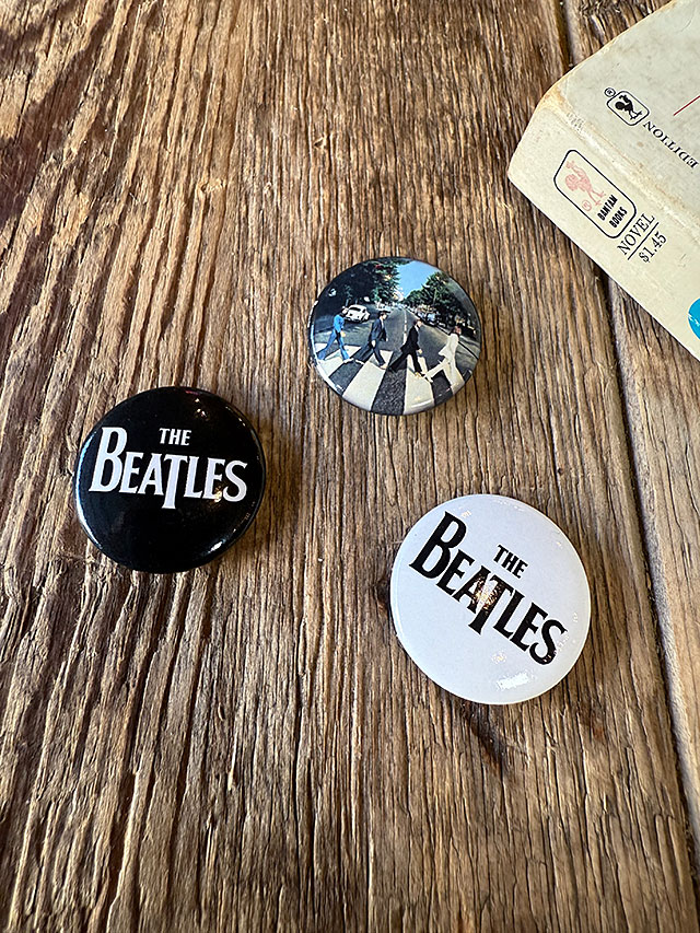 楽天市場】ビートルズ オフィシャル 缶バッジ （3個セット） 公式