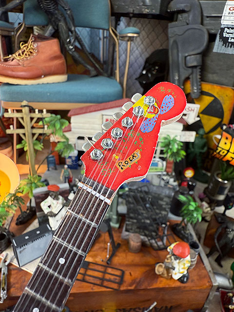 楽天市場】ビートルズ ジョージ・ハリスン フェンダー ロッキー