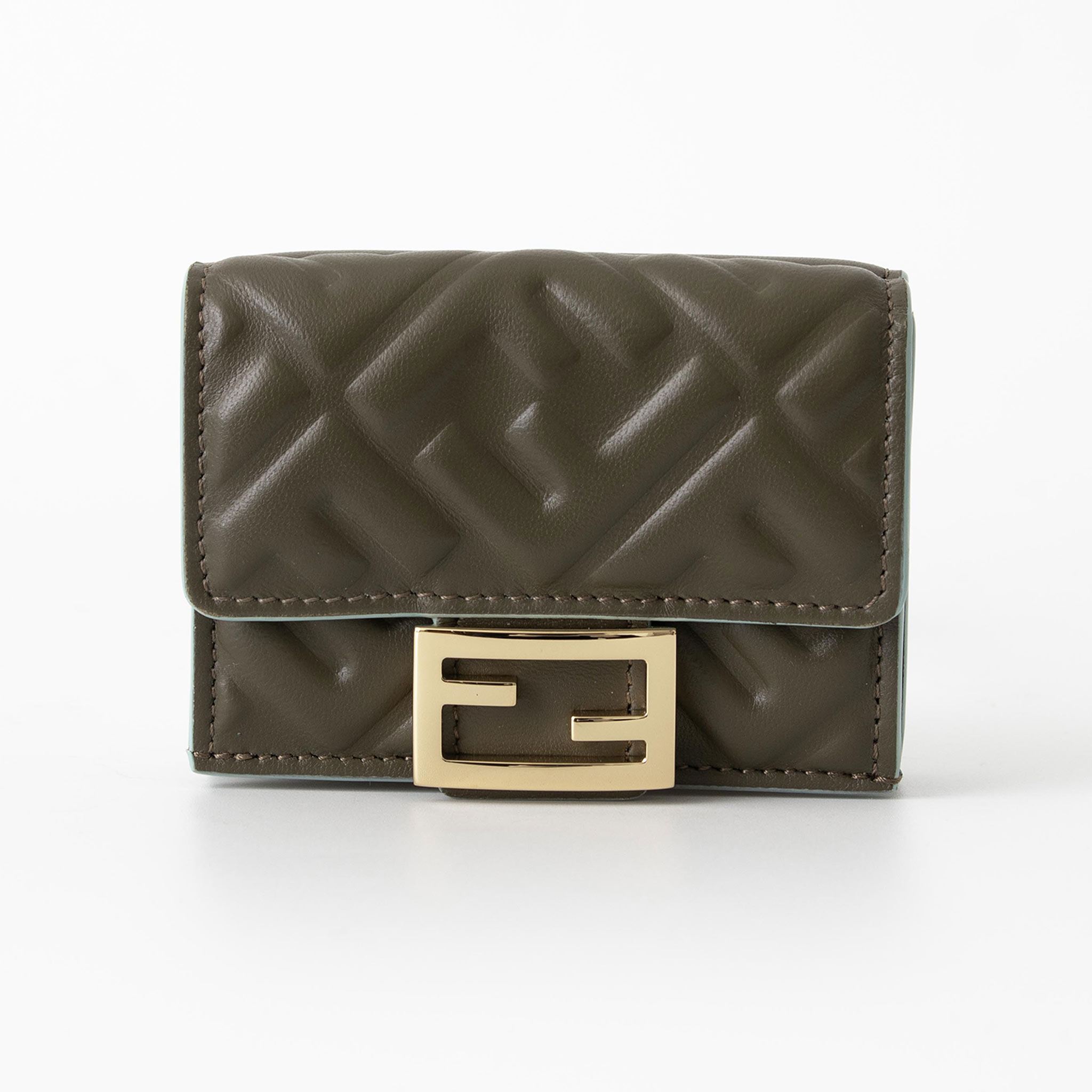 31900円から20000円へ大幅値下げ済み！早い者勝ち！FENDI 31900円から