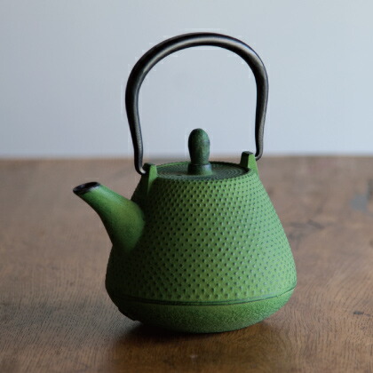 楽天市場】【送料無料】南部鉄器 急須 ドーム アラレ 0.4L 芽吹き