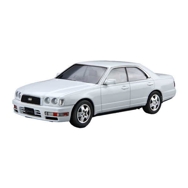 青島文化教材社 1/24 ザ・モデルカー No.95 ニッサン Y33 セドリック