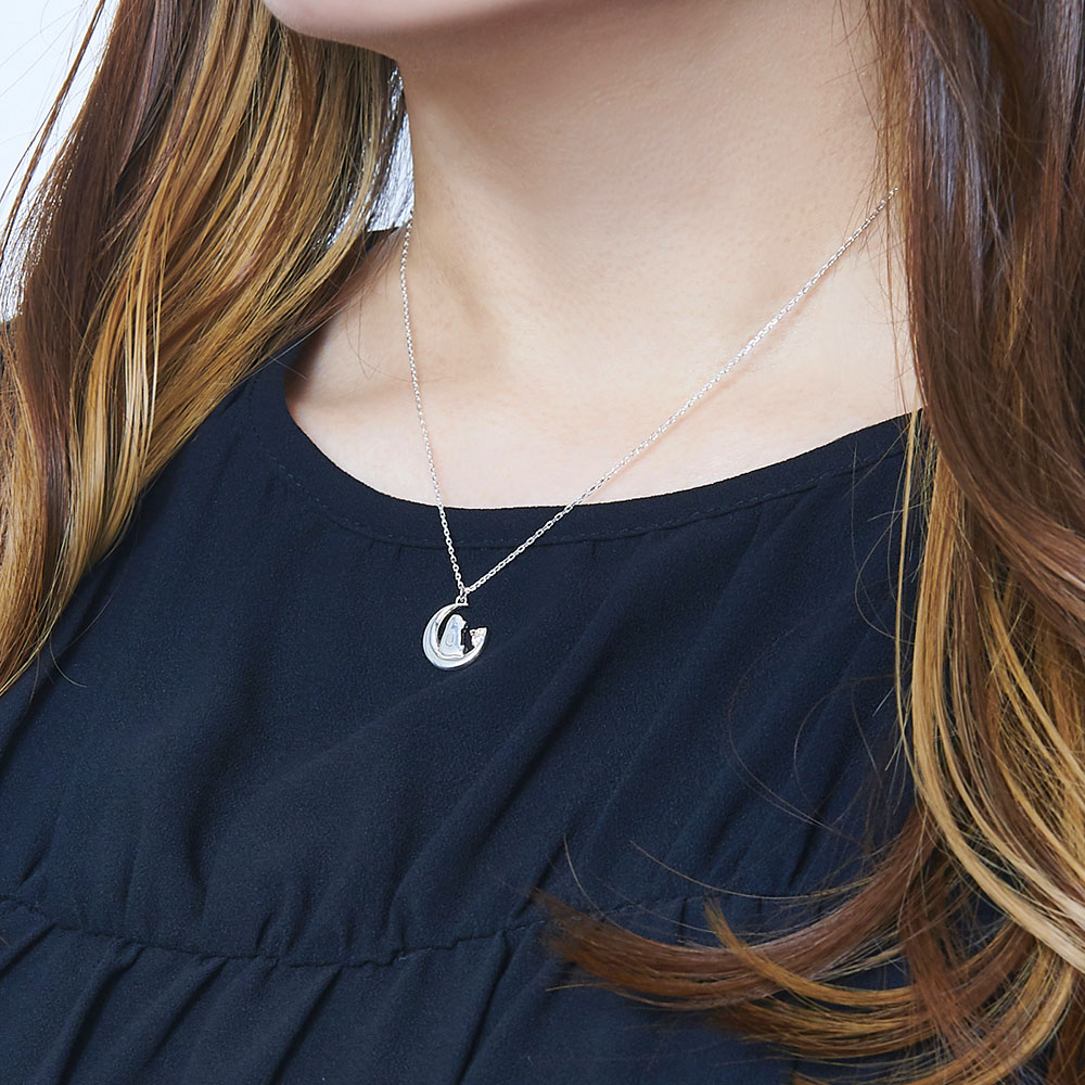 楽天市場】【ラッピング無料】ムーンネックレス くまモンver. シルバー