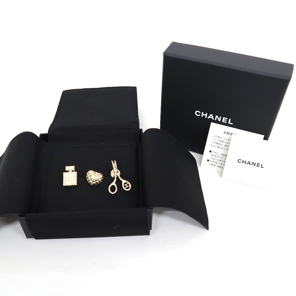 楽天市場】シャネル ブローチ B21 V 香水ボトル ハート ハサミ 3点