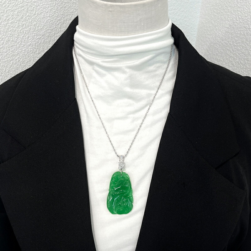 コン沢翡翠 銅鐸型ネックレストップ 濃スリムタイプ コン沢翡翠 銅鐸型