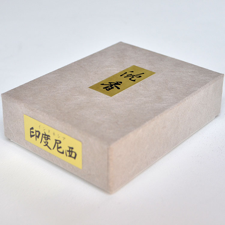 楽天市場】香貴特撰 香木刻 沈香「インドネシア」14g・香炭入【お焼香