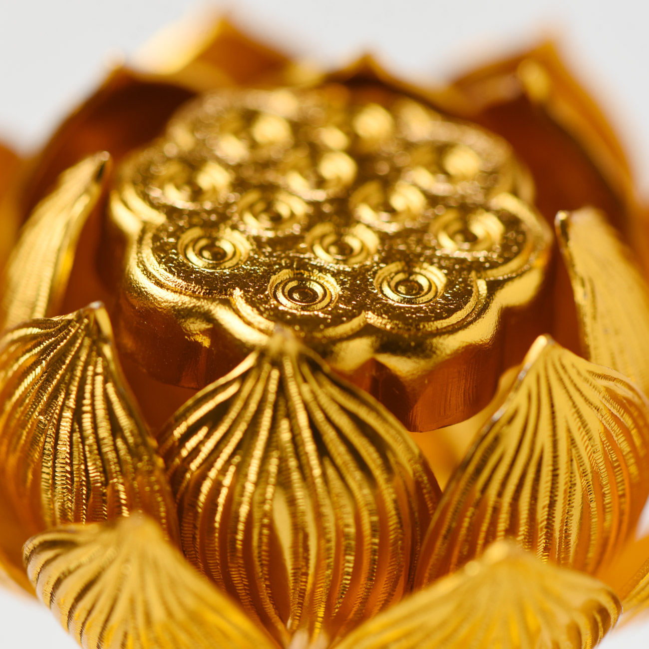 楽天市場】金色の蓮の花 仏壇用 金の花 金常花 小常花 アルミ製3.5号5