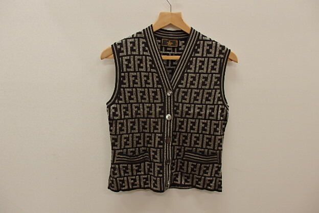 楽天市場】フェンディ FENDI ズッカ柄 ニット ベスト サイズ 40 グレー
