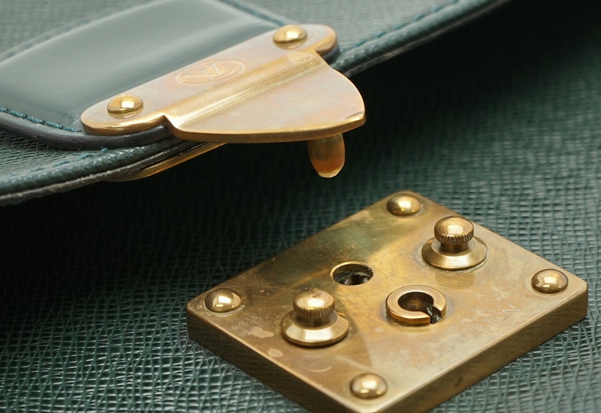 楽天市場】【バッグ】LOUIS VUITTON ルイ ヴィトン タイガ