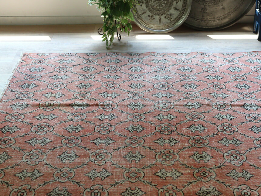 楽天市場】オーバーダイド ヴィンテージラグ ピンク 237×147cm トルコ