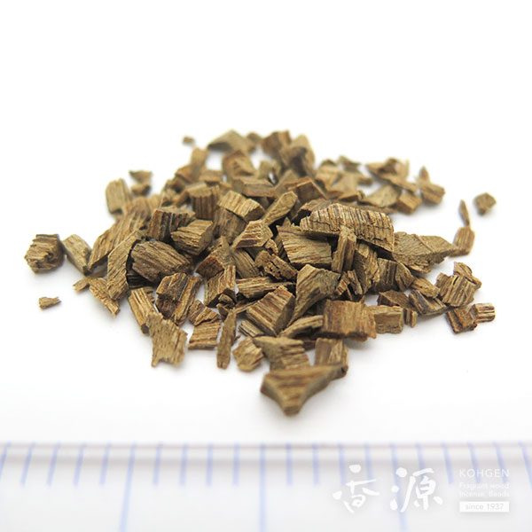 楽天市場】[送料無料]香木 伽羅 新伽羅 刻 1g : お香・線香・香木の