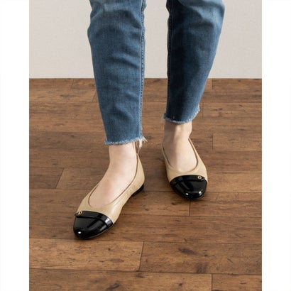 新品 ミハマ ベージュ 黒 バレエシューズ パンプス ローヒール 24