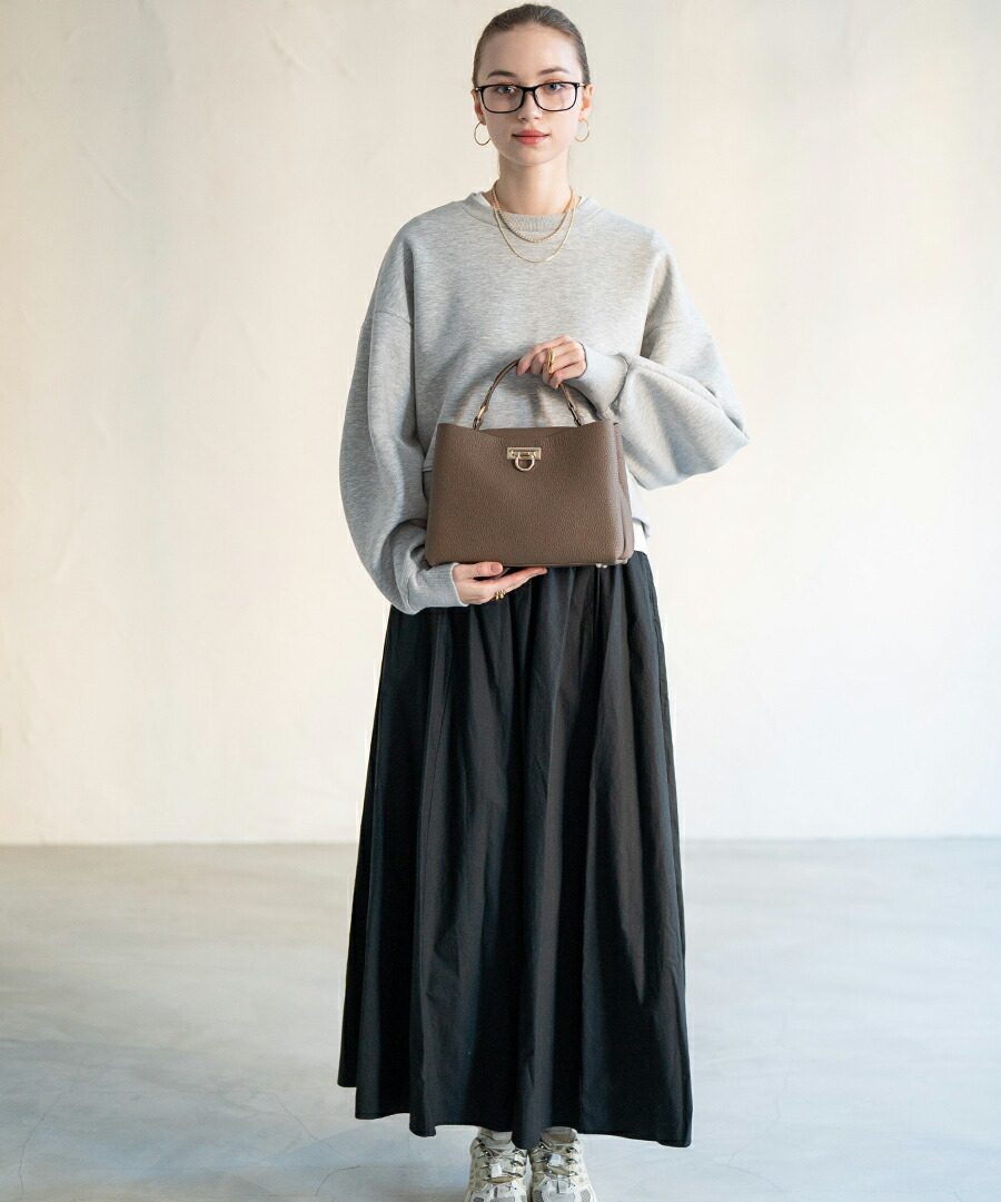 楽天市場】シンプルな美しさと使いやすさと安心感がここに｜ 本革