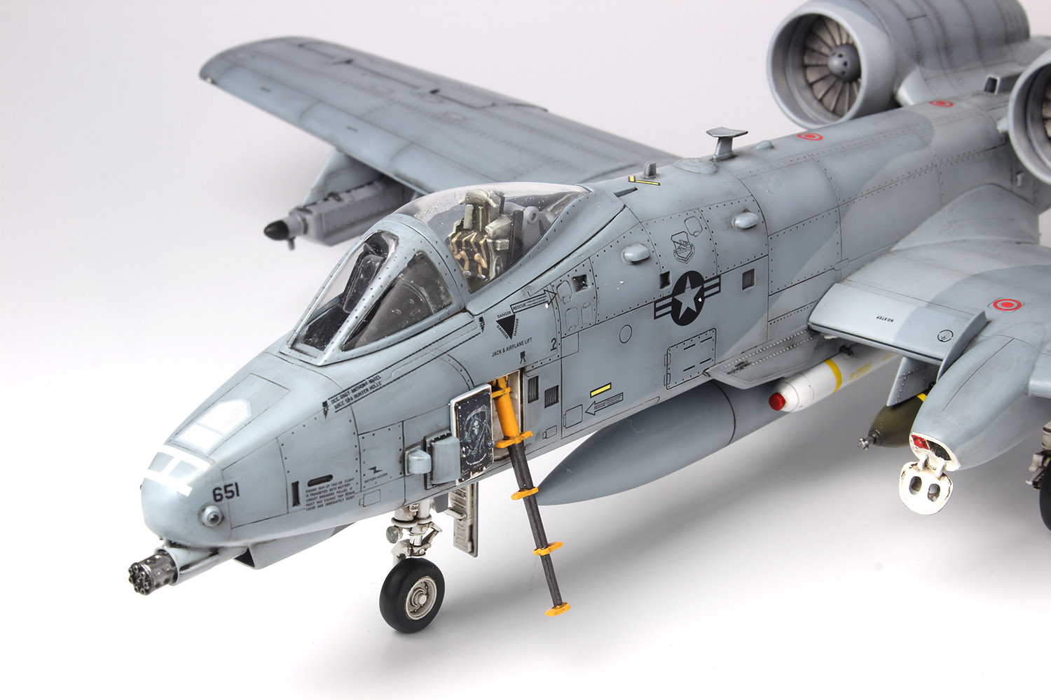 楽天市場】プラッツ/イタレリ 1/48 アメリカ空軍 攻撃機 A-10C