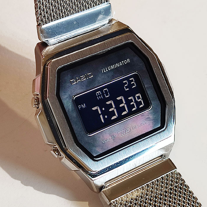 楽天市場】CASIO “STANDARD PREMIUM”A1000M-1BJF 白蝶貝＋フルメタル