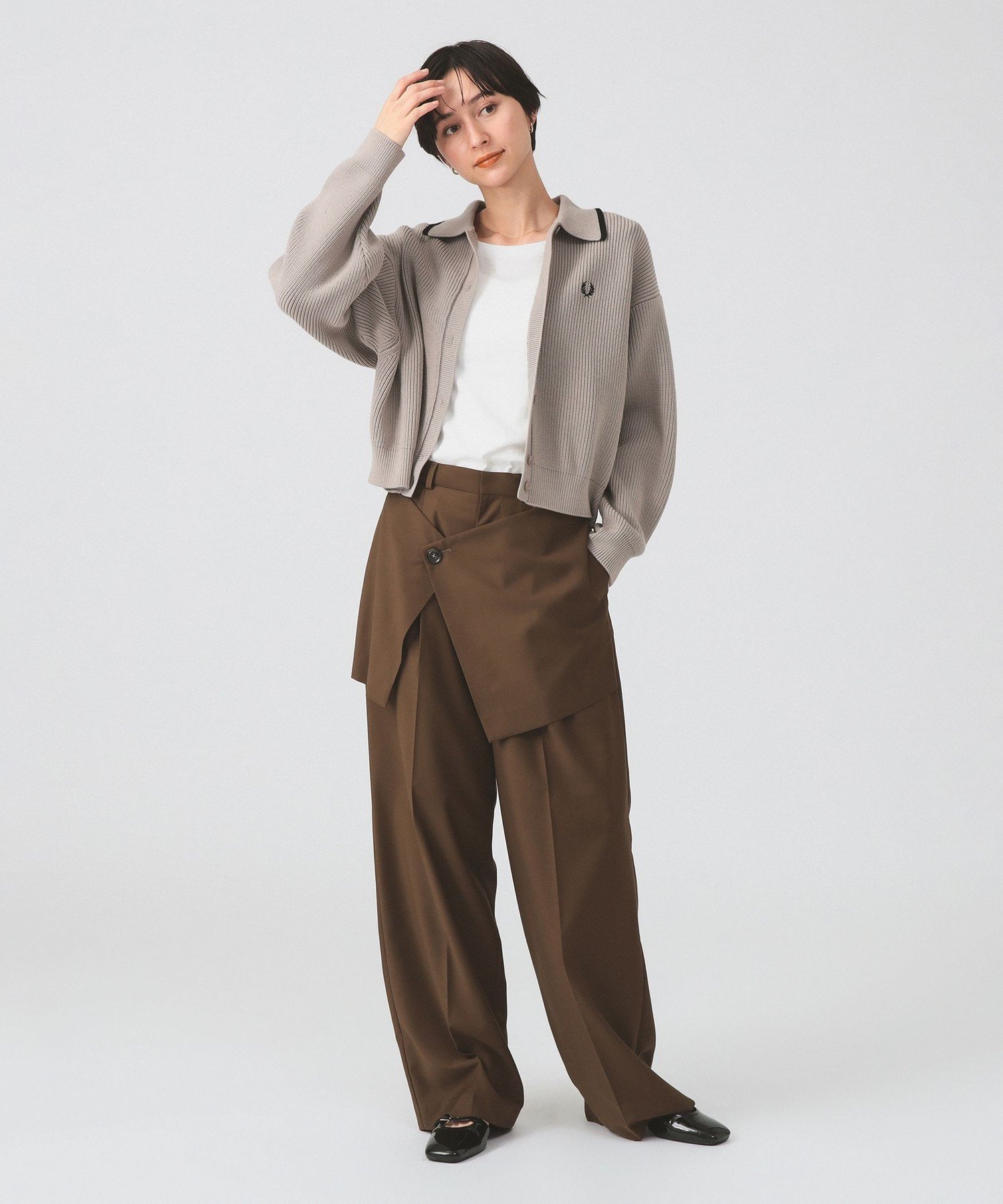 BEAMS WOMEN｜【SALE】【別注】FRED PERRY / Tipped Collar Cardigan