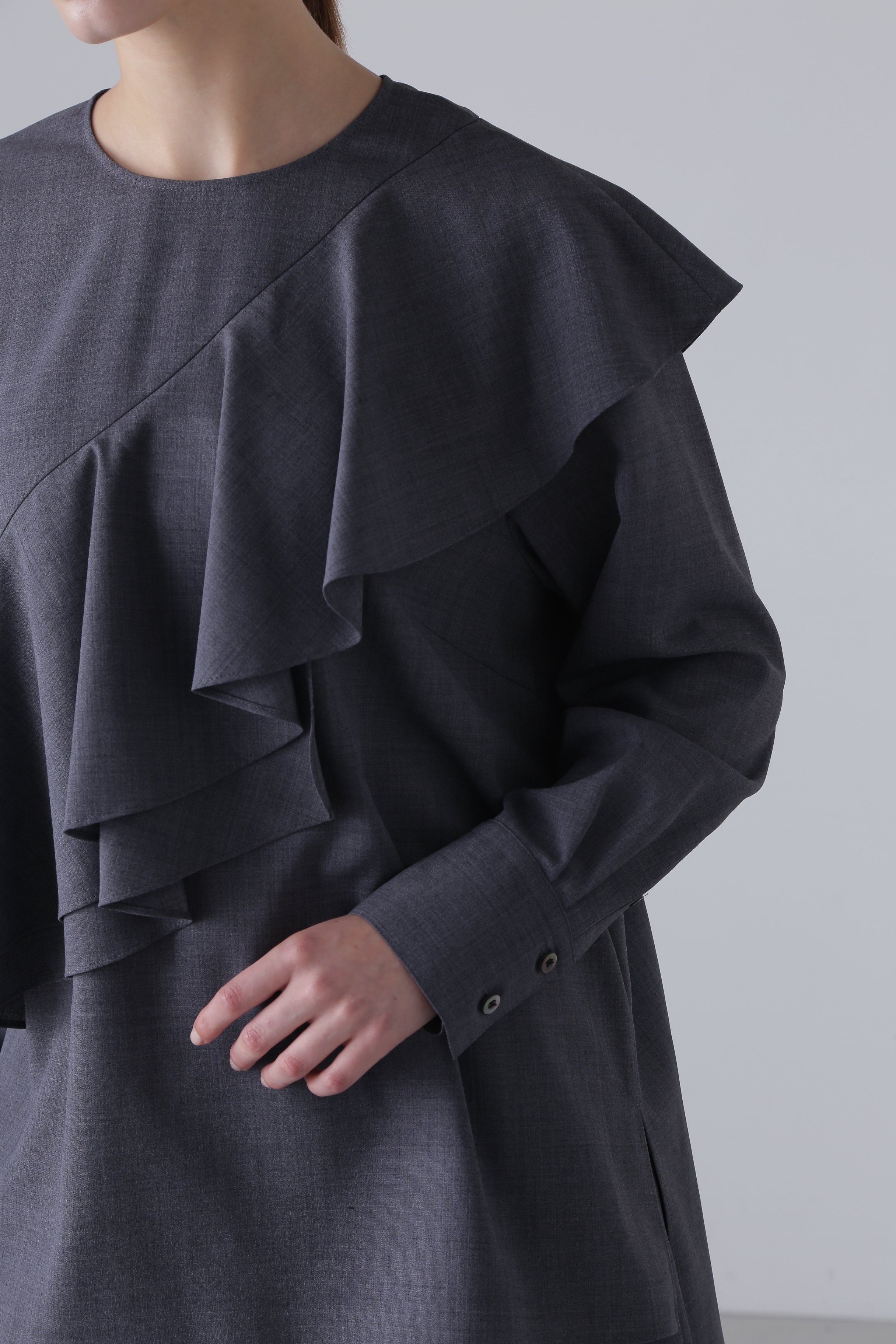 ADORE｜◇ハイツイストトロピカルブラウス | Rakuten Fashion(楽天