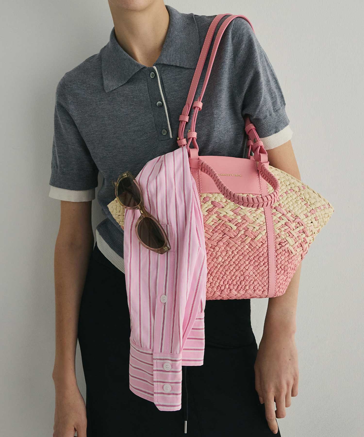 CHARLES & KEITH｜Shalia シャリア ラフィアウーブンバケツバッグ