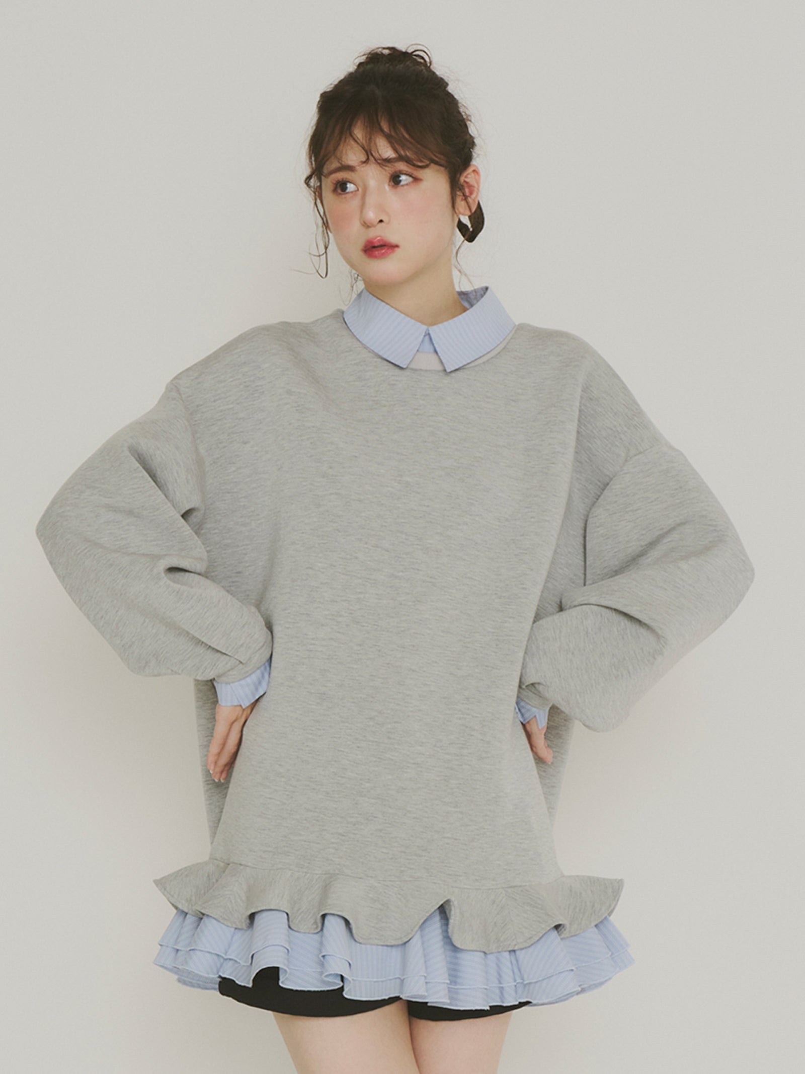 Olu.｜フリルレイヤードダンボールスウェット | Rakuten Fashion(楽天