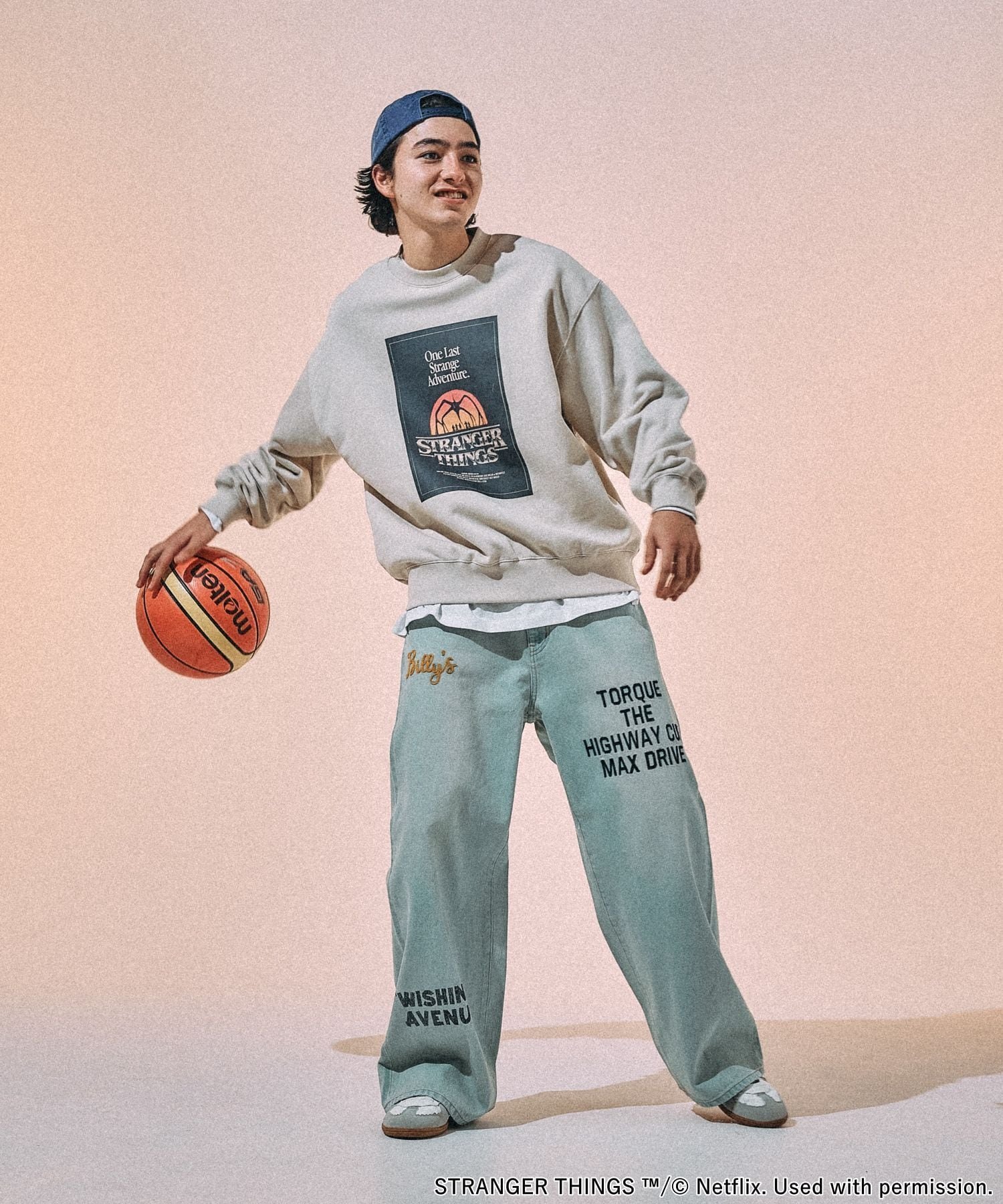 niko and ｜【STRANGER THINGS】コラボプリントスウェット