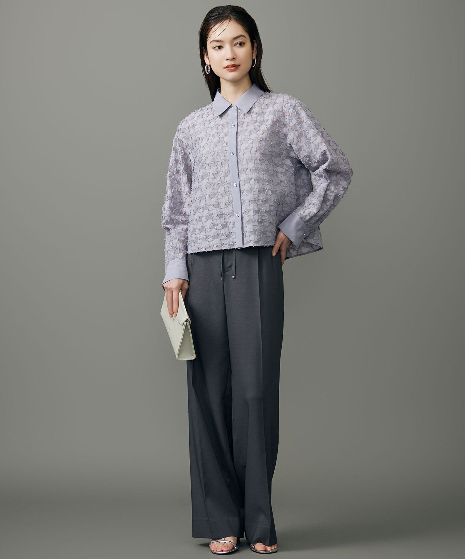 自由区｜シアージオメトリックジャカードクロップド丈 ブラウス