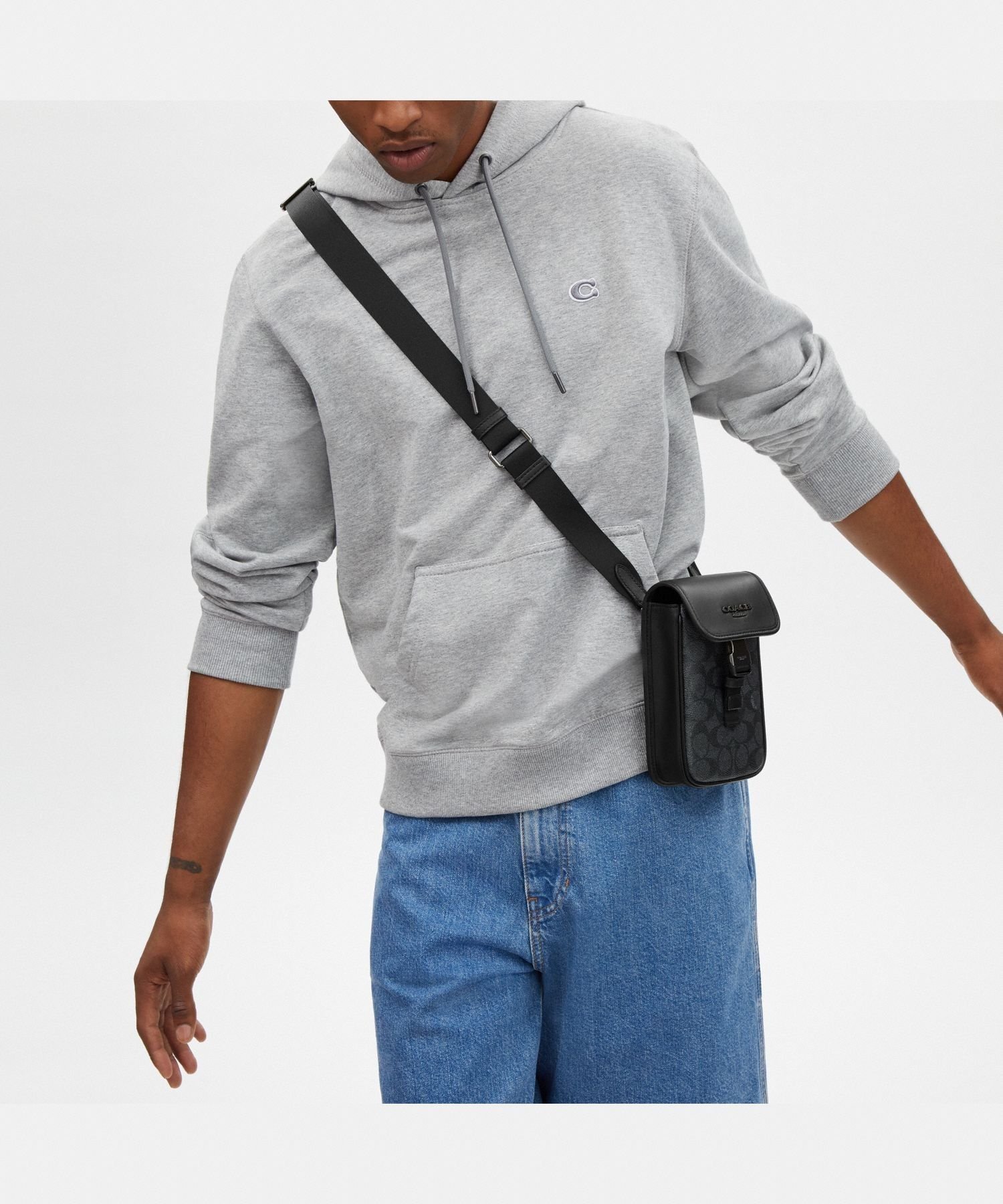 COACH OUTLET｜レーサー フォーン クロスボディ バッグ・シグネチャー