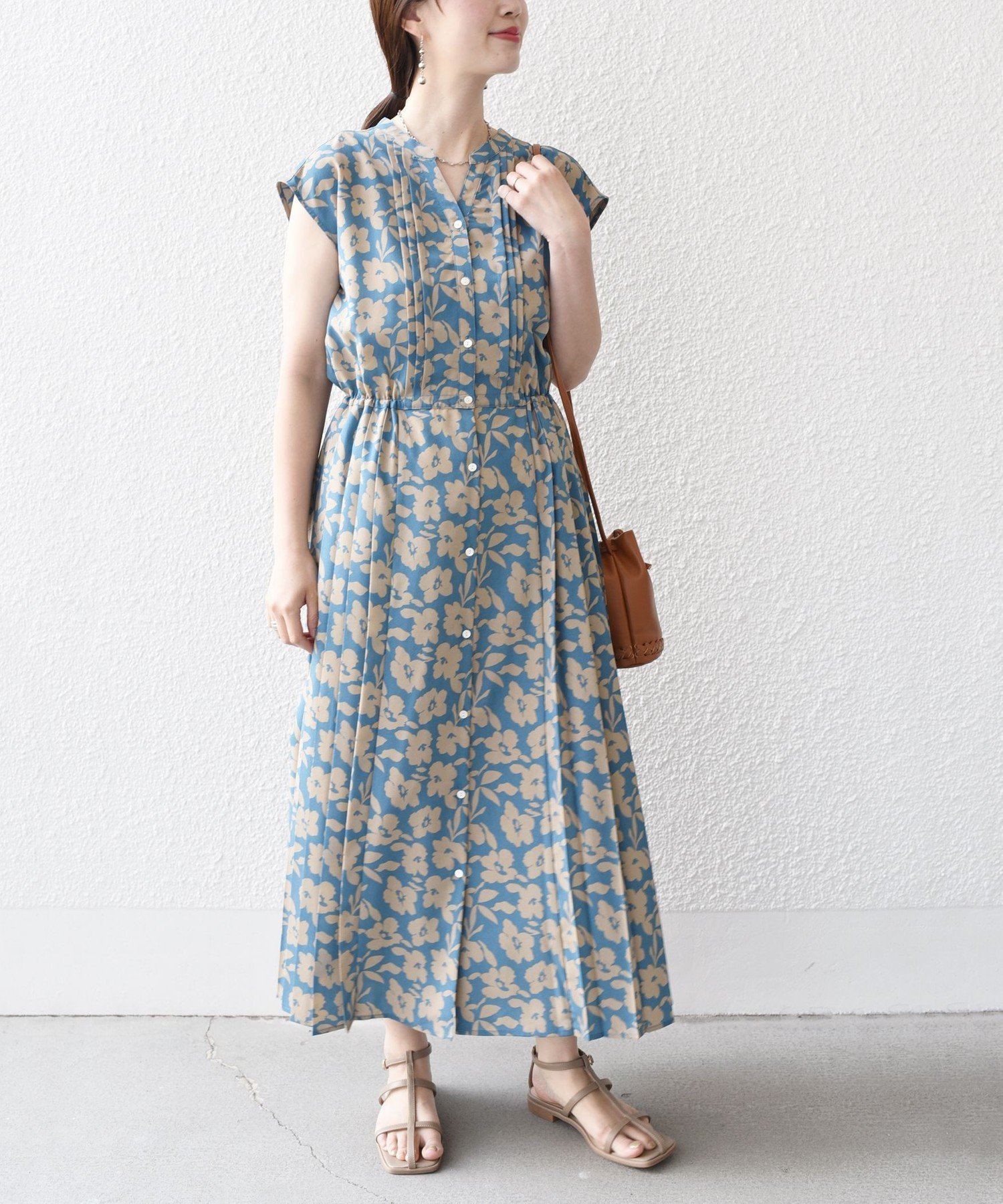 BALENCIAGA ドット柄プリーツワンピース　タグ付き　21AW 値段交渉可 BALENCIAGA ドット柄プリーツワンピース タグ付き 21AW 値段交渉可