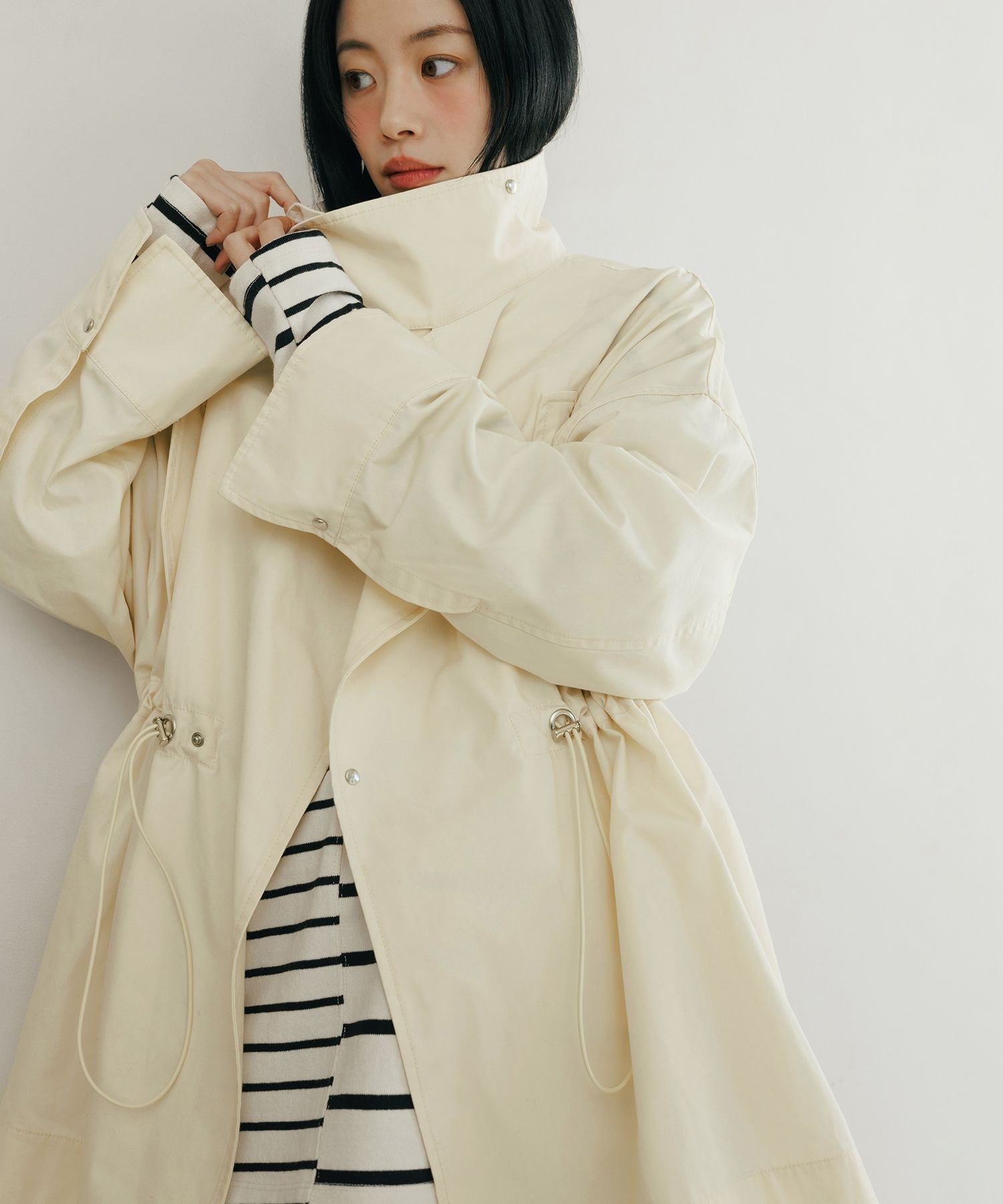 ADAM ET ROPE'｜【WEB限定】スタンドカラーハーフモッズコート