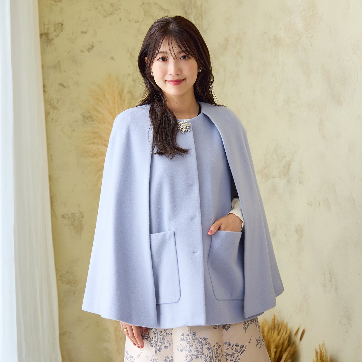 Rose Tiara｜【ブローチ付】ケープショートコート | Rakuten Fashion