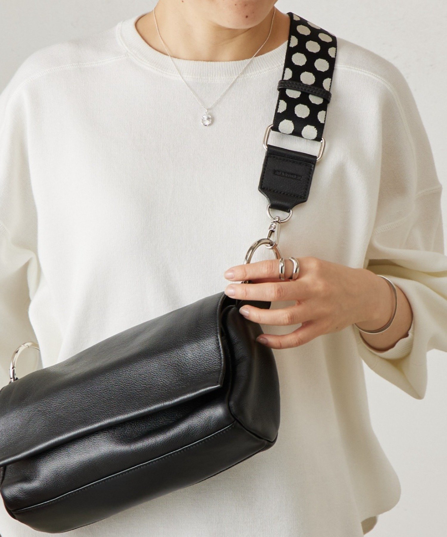 BEARDSLEY｜ショルダーベルト(ドット) | Rakuten Fashion(楽天