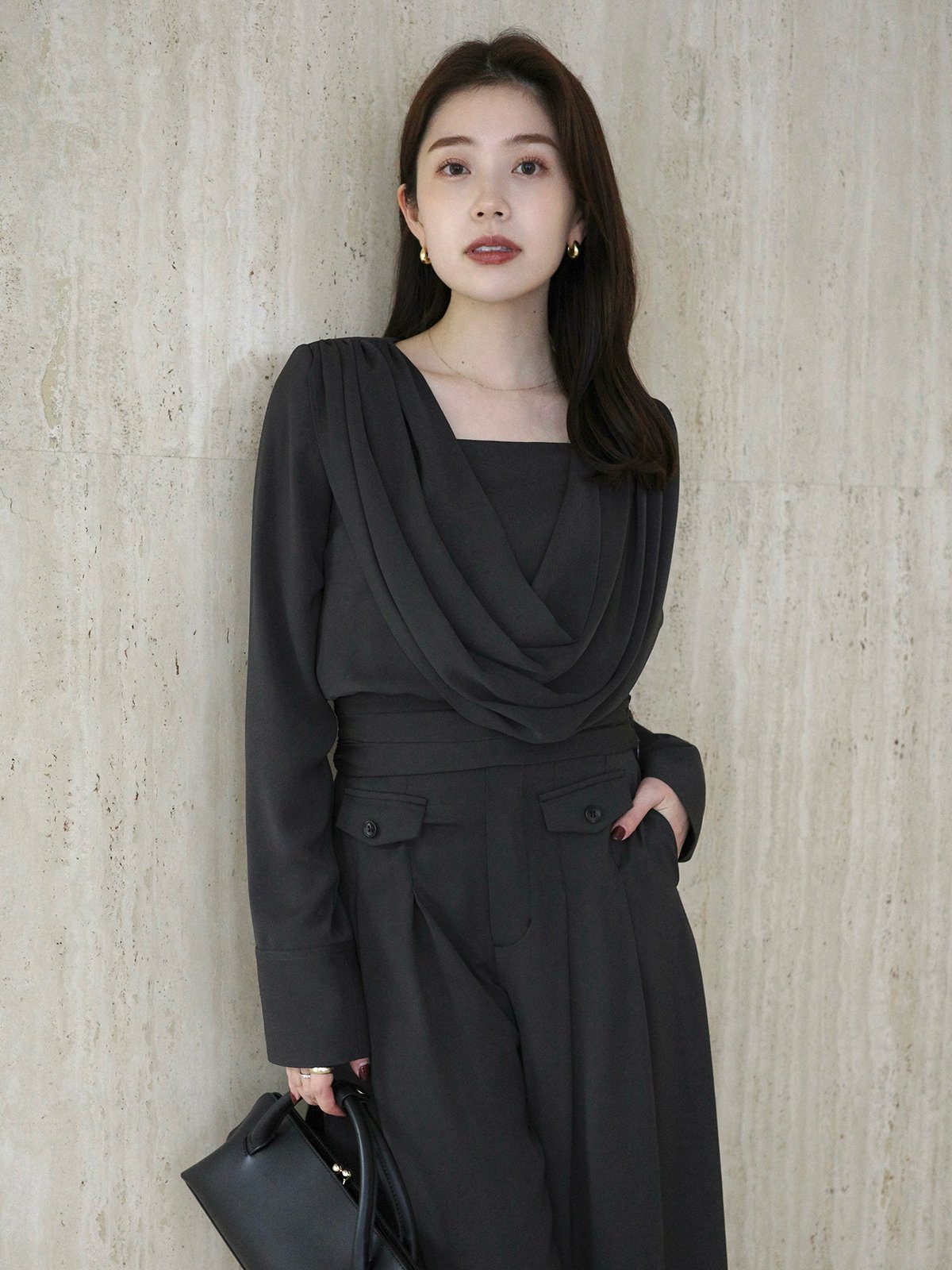 anuans｜パウダーサテンドレープトップス | Rakuten Fashion(楽天