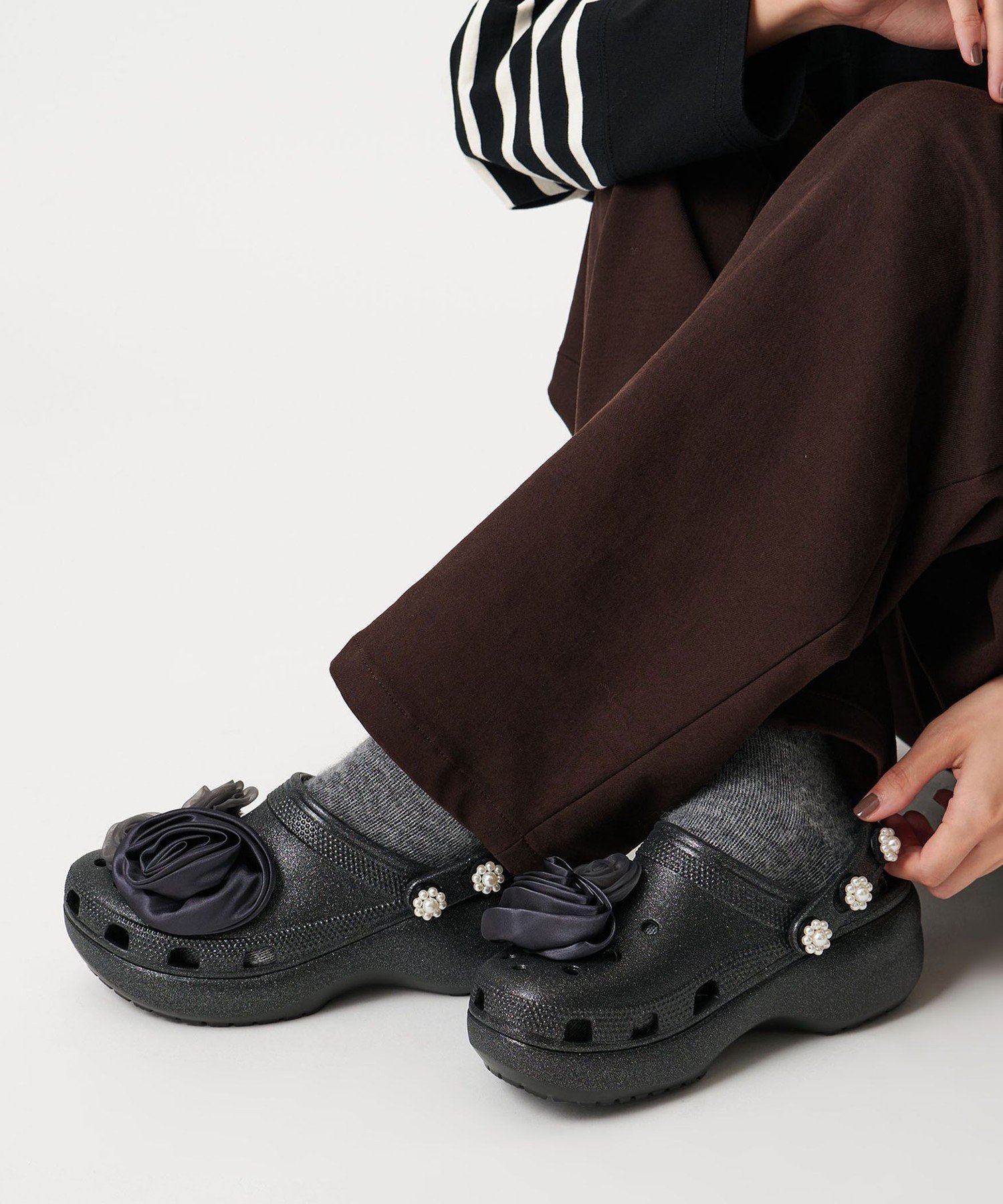 はる UA別注】crocsクラシック プラットフォーム サンダル 24㎝ はる様