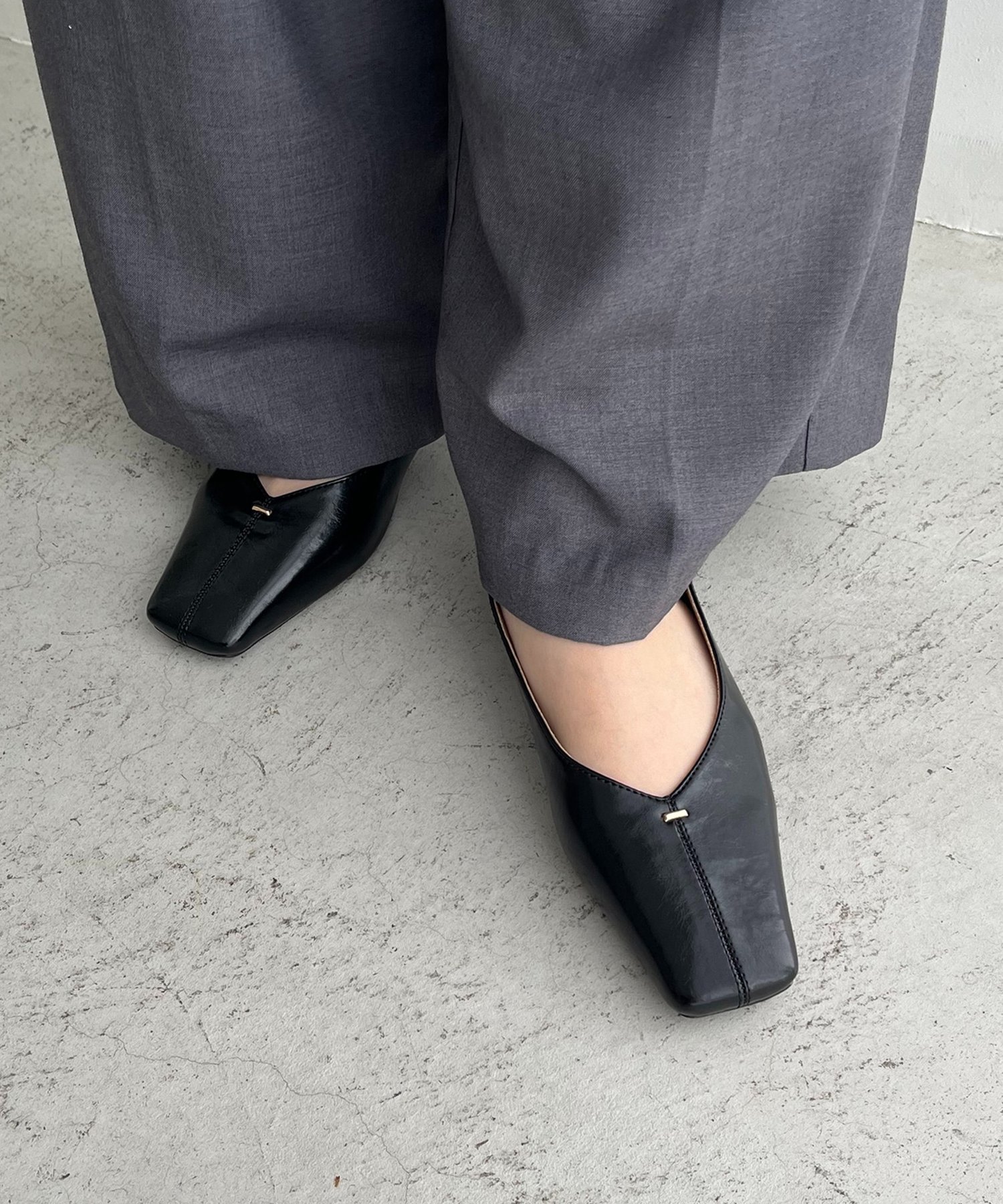 CAPRICIEUX LE'MAGE｜【大人の定番パンプス】スクエアステッチフラット