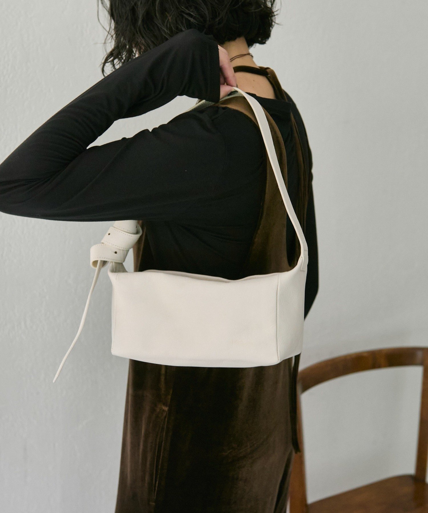 ear PAPILLONNER｜《本革/ミニマムサイズ/軽量》ボックスショルダー