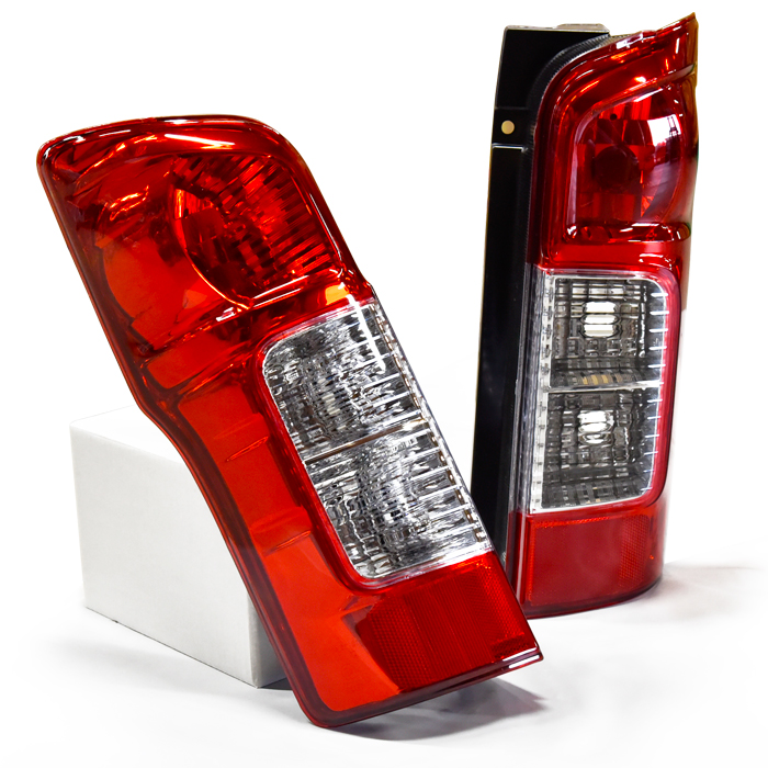 楽天市場】日産 NV350キャラバン 前期 E26 純正タイプ テールランプ