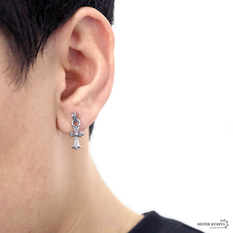 楽天市場】シルバー925 メンズピアス クロス 十字架 ドロップピアス